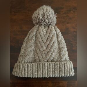 Women’s Universal Thread Cable Knit Pom Beanie